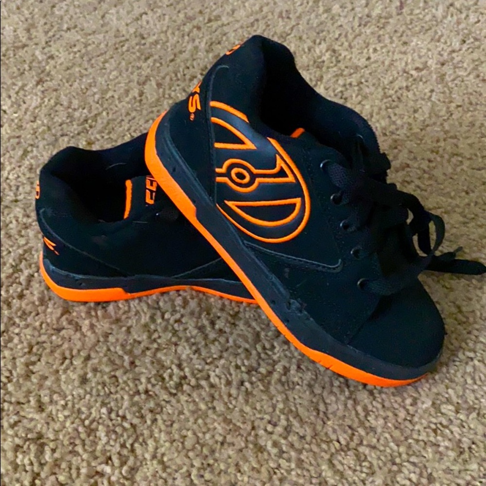 New heelys youth size 1